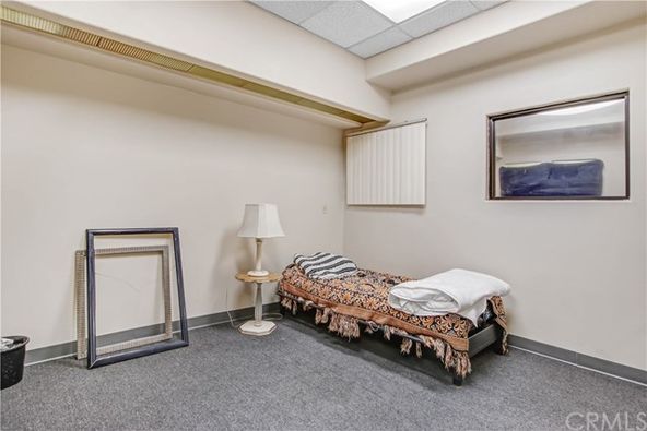 1175 Center St, Riverside, CA 92507